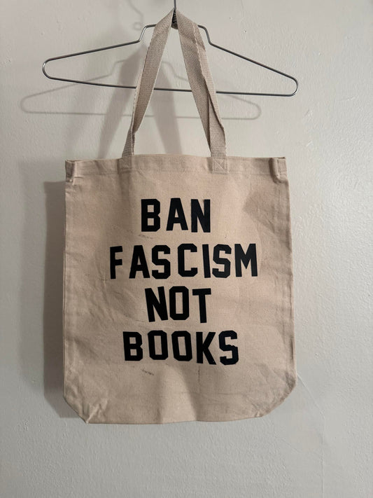 ban fascism tote